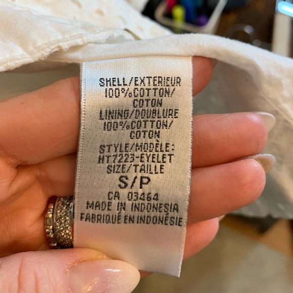 Revolution by Ricki’s White Eyelet 2 Button Blazer - Picture 7 of 8